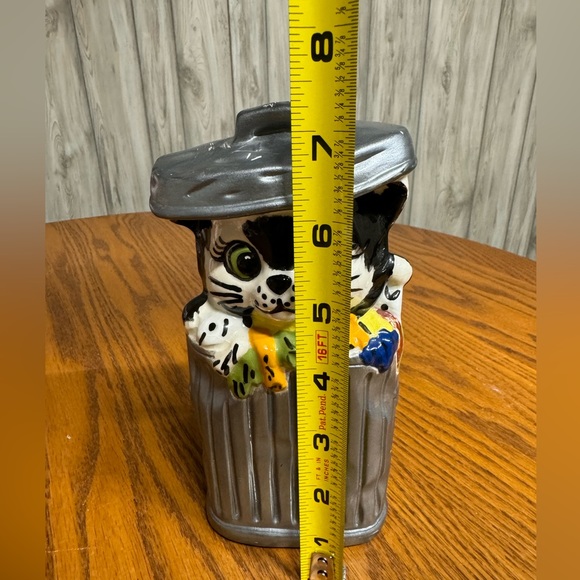 Vintage Ceramaster Kitty Cat in Trash Can Ceramic Coin Piggy Bank 7.5" - Picture 7 of 8